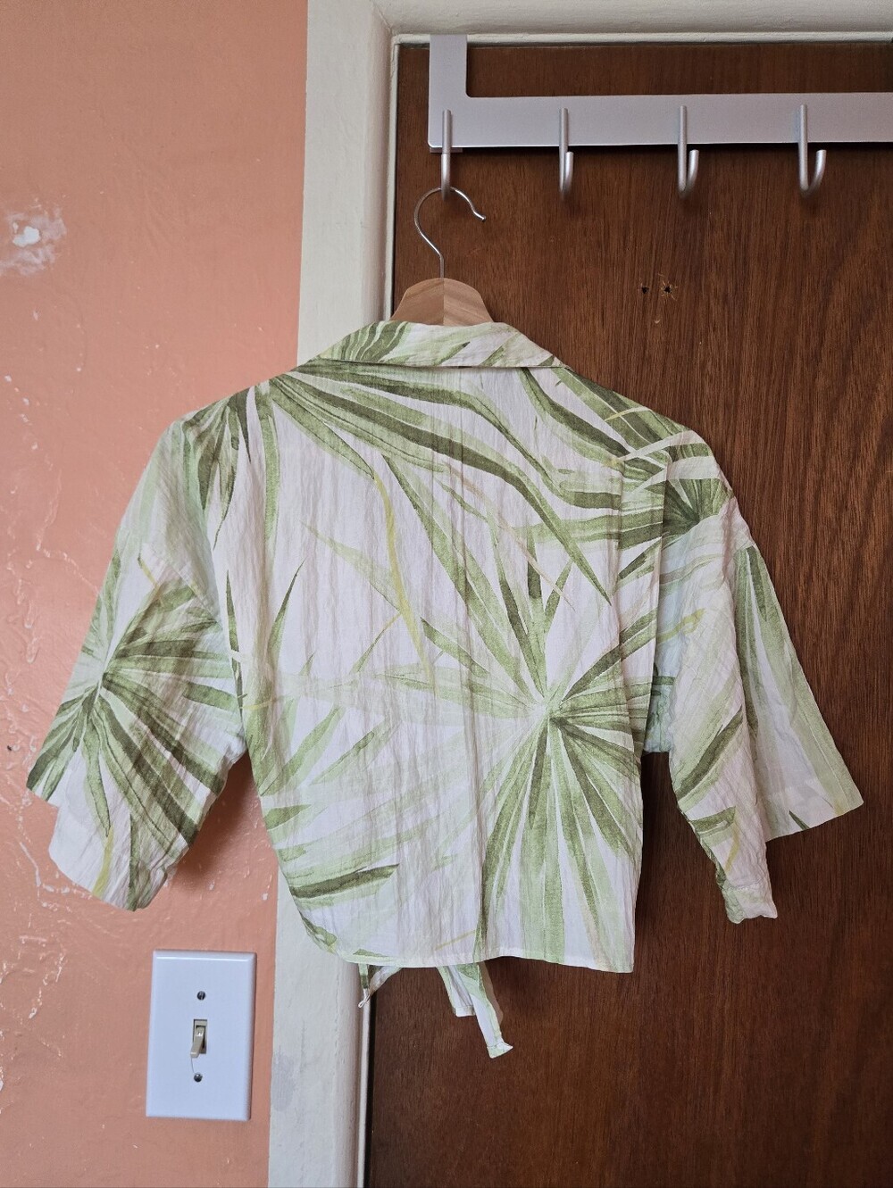 H&M White Green Palm-Print Tie-Front Tropical Crop Top XS - Picture 4 of 8